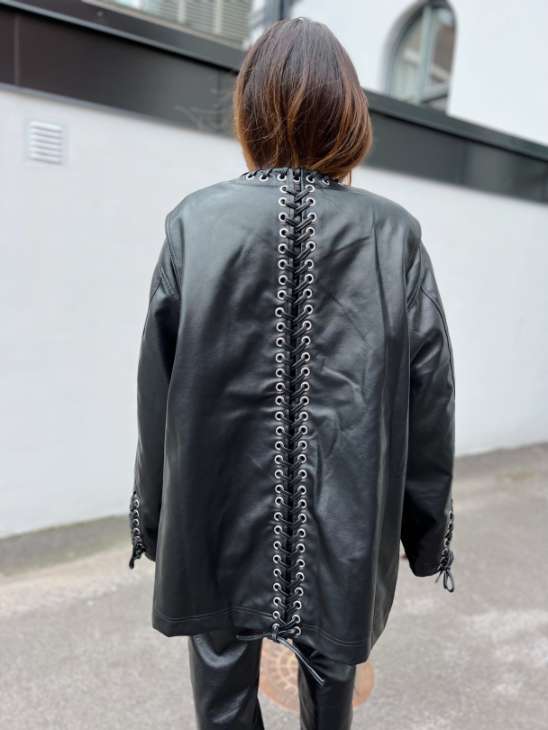 Texture Oversized Jacket - Black  - Image 9