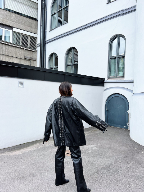 Texture Oversized Jacket - Black  - Image 15