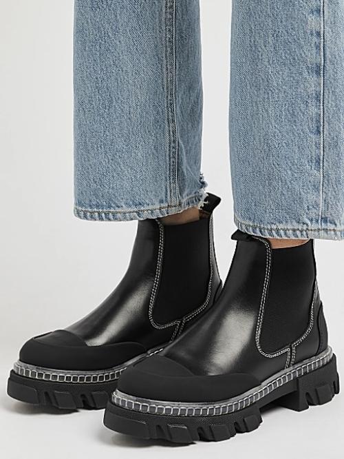 Cleated Low Chelsea Boot