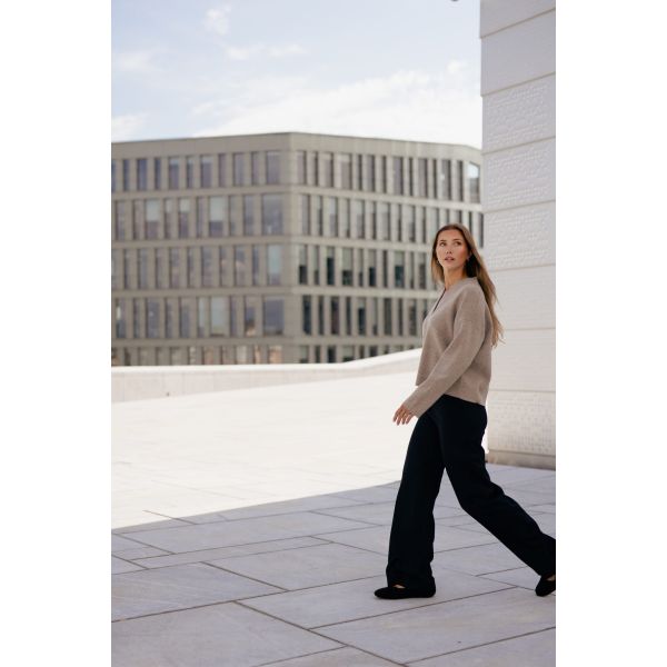 BREE MERINO SWEATER