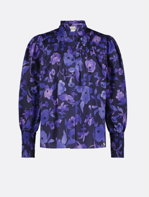 Arlene Blouse Navy/Poppy Purple Violet  | Arlene Blouse Navy/Poppy Purple Violet fra Fabienne Chapot