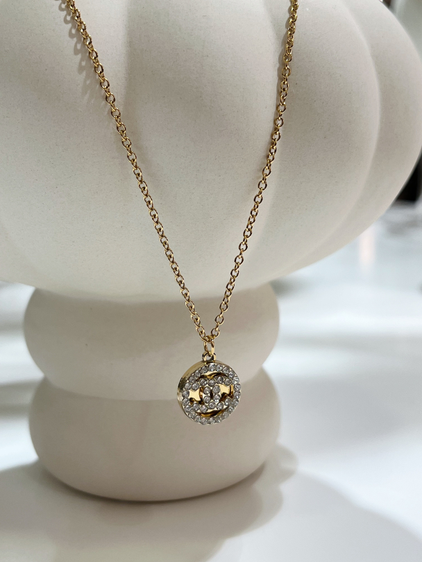 Chanel Medium - Gold/ Crystal  - Image 3