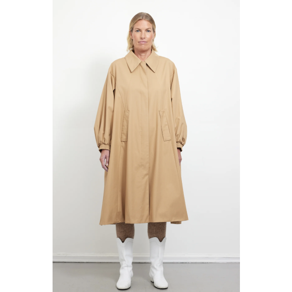 Flekkpetrell Mac Coat Sand  |  Flekkpetrell Mac Coat Sand fra ILAG