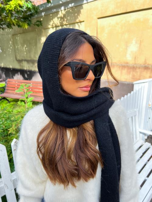 Alpha Wool Hoodscarf - Black 