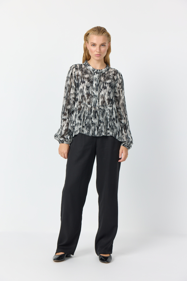 LEVETÉ ROOM Dana Blouse - Image 2