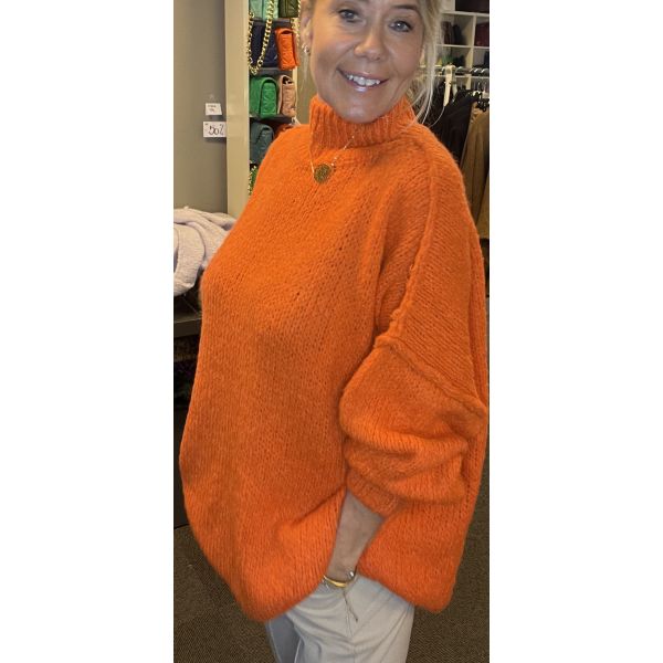 Høstens herlige Strikkegenser,  ORANGE
