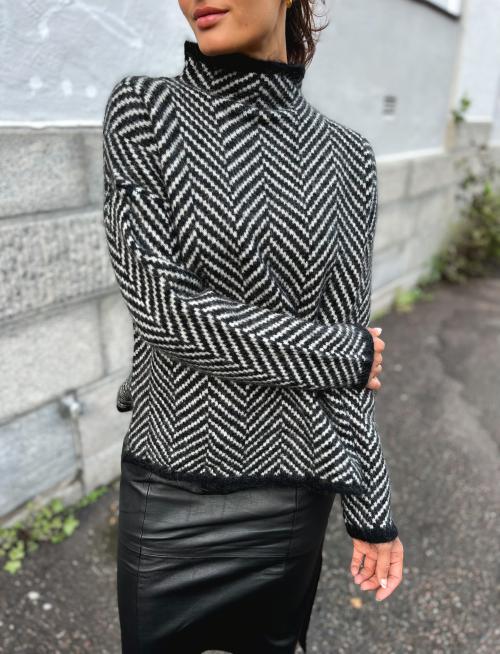 Herrin Knit New T-neck - Black