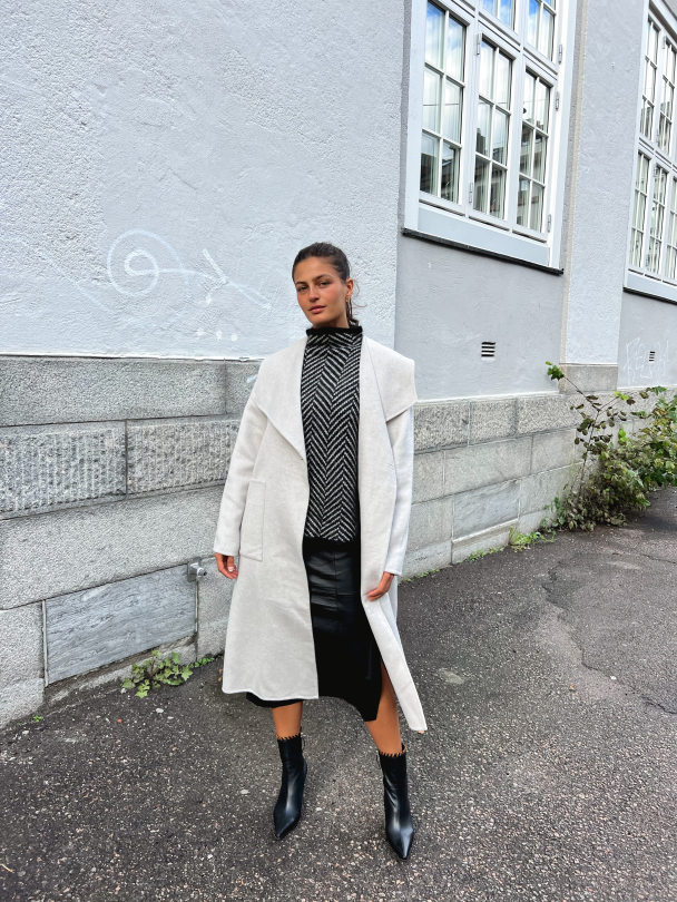 Alma Handmade Wool Mix Coat - Light Grey Melange - Image 9