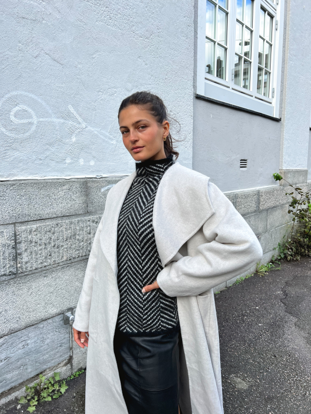 Alma Handmade Wool Mix Coat - Light Grey Melange - Image 13