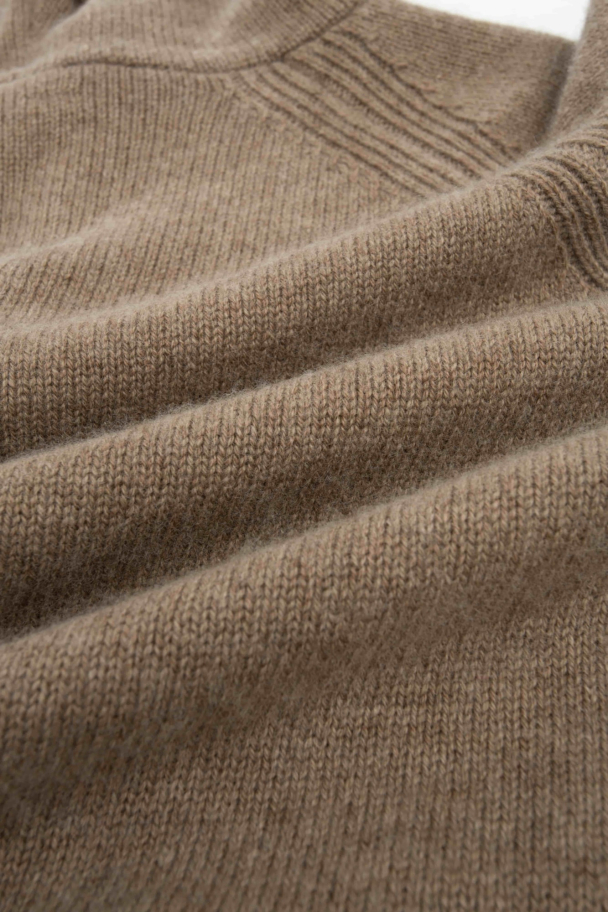 WOOLLAND Justatinden Knitted Jacket - Image 5