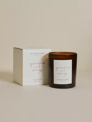 PLUM & ASHBY Candle