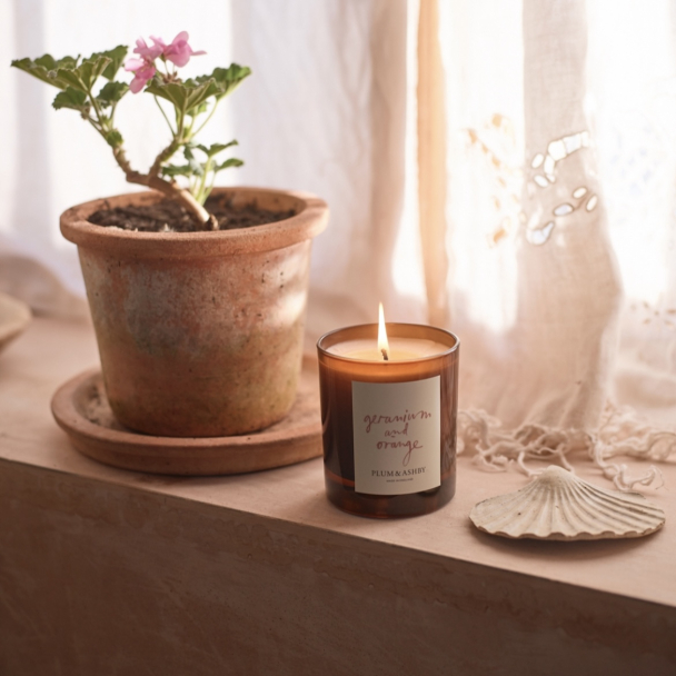 PLUM & ASHBY Candle - Image 4