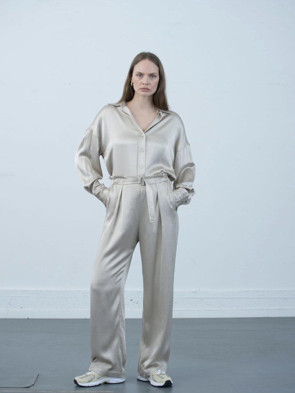 Viky Satin - Image 1