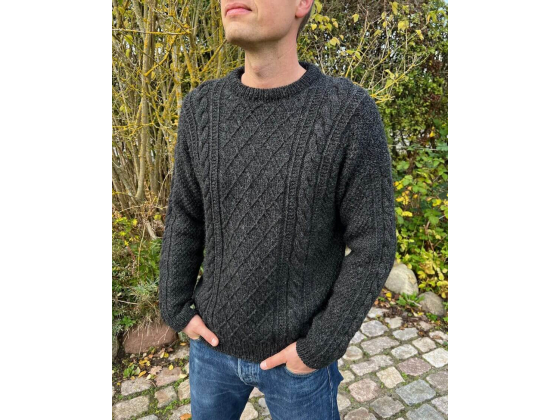 Moby Sweater Man - papir