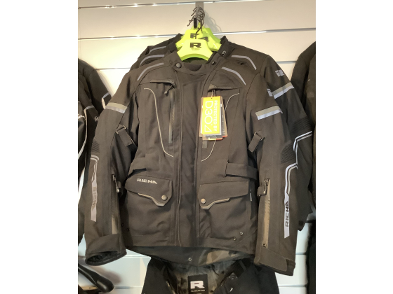 Richa Infinity 2 Pro Jakke Black