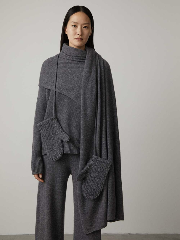 Paris Scarf Graphite - Image 1