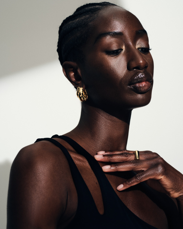 OYSTER HOOPS MEDIUM GOLD - Image 2