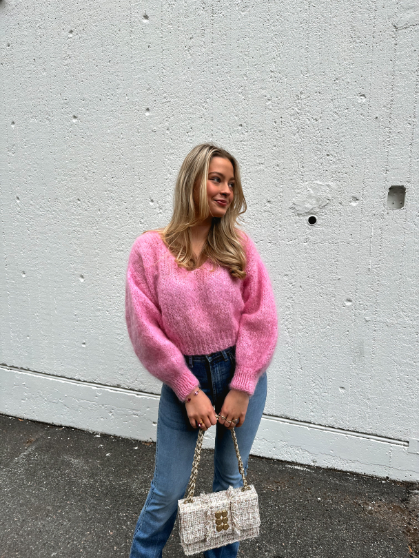 Milana Cropped Pullover - Soft Berry - Image 5
