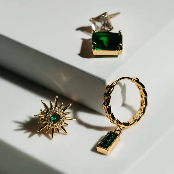 ORELIA Emerald Baguette Hoop - Image 2