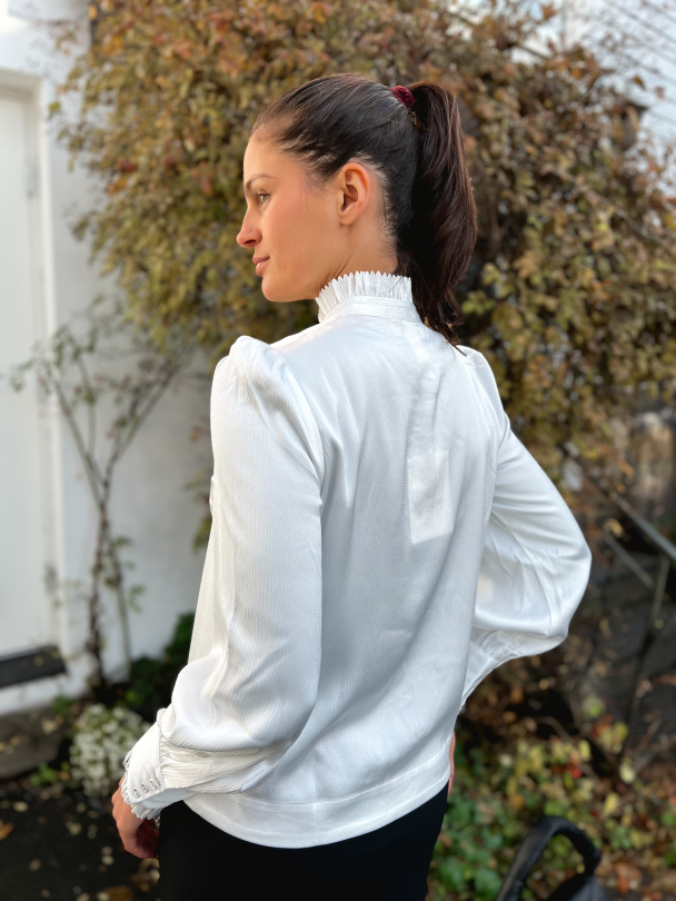 Frilla Top - Star White  - Image 6