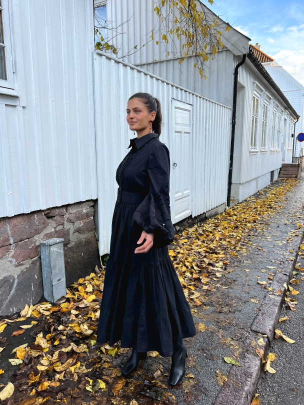 Poplin Midi Dress - Black - Image 8