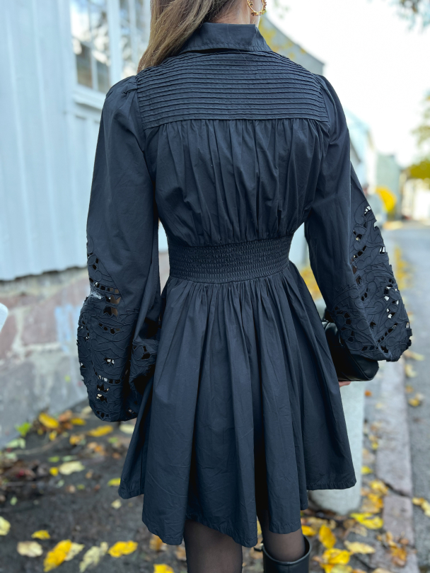 Poplin Smocking Dress - Black - Image 4