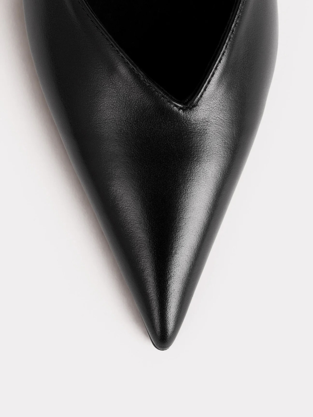 The Asymmetric Ballerina - Image 4