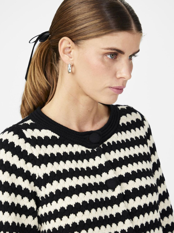 Y.A.S Chester Knit Cardigan - Image 7