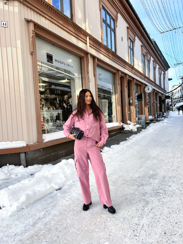 Alienor Cargo Shirt - Foxglove  - Image 3