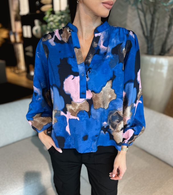 Mariette AOP Top - Sapphire/AOP - Image 1
