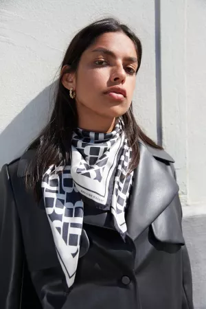 BRUUNS BAZAAR Silk Scarf