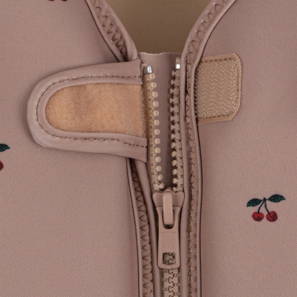 KONGES SLØJD - NEOPRENE FLOAT FRILL VEST CHERRY - Image 5