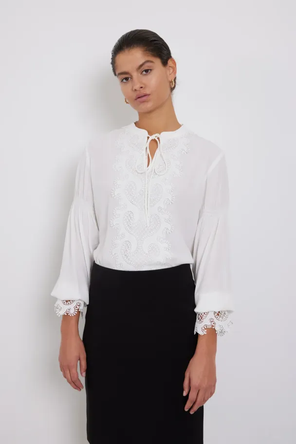 BRUUNS BAZAAR Lilli Cari Blouse - Image 1