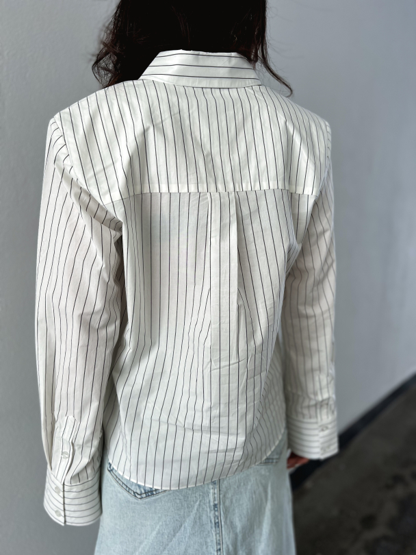 Cyma Shirt - White Pinestripe - Image 7