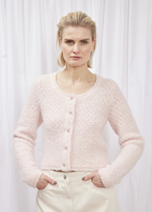 Ballblom Boucle Pink Cardigan  |  Ballblom Boucle Pink Cardigan fra ILAG