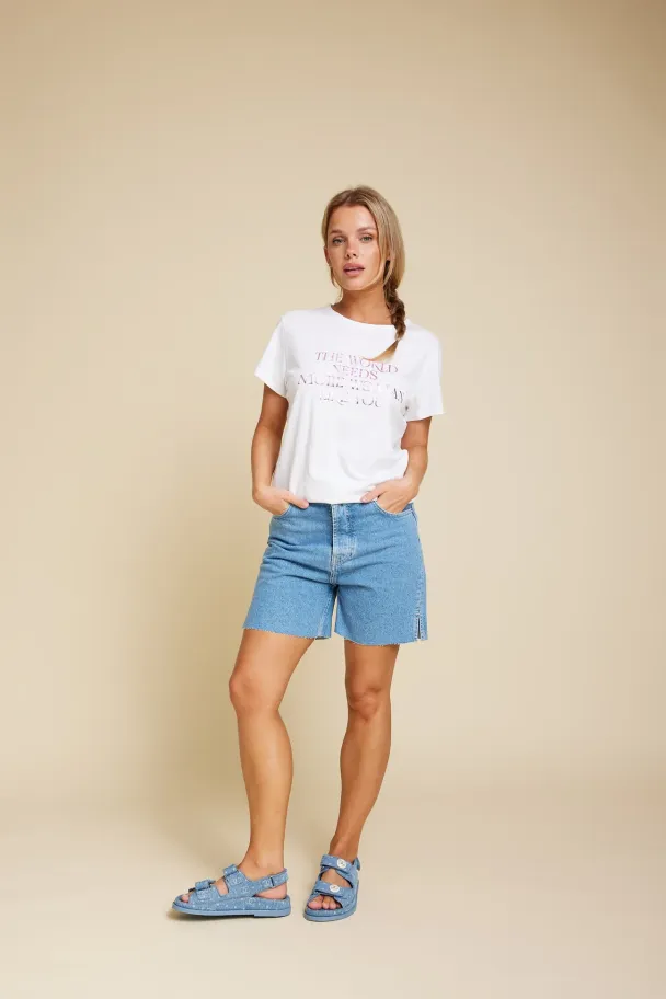 LINE OF OSLO Life Shiny Tee - Image 3