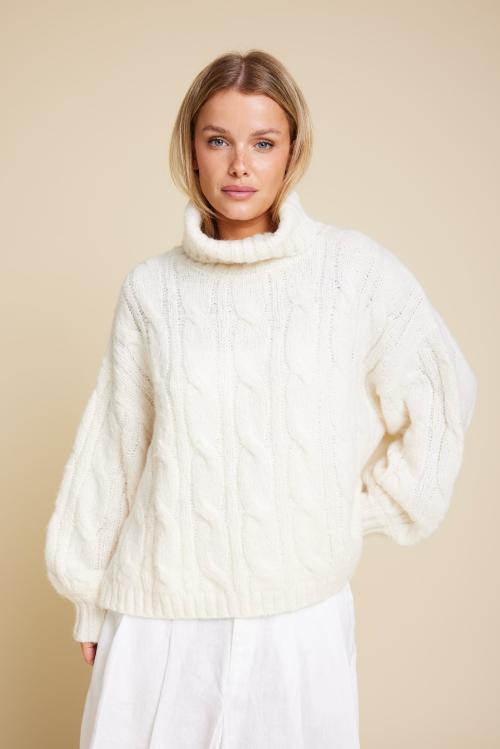 Rebecka Solid Knittet Sweater - Creme