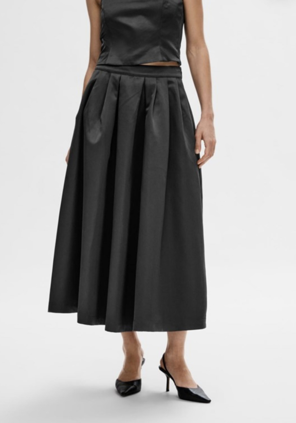 Aresia Ankle Volume Skirt - Black  - Image 4