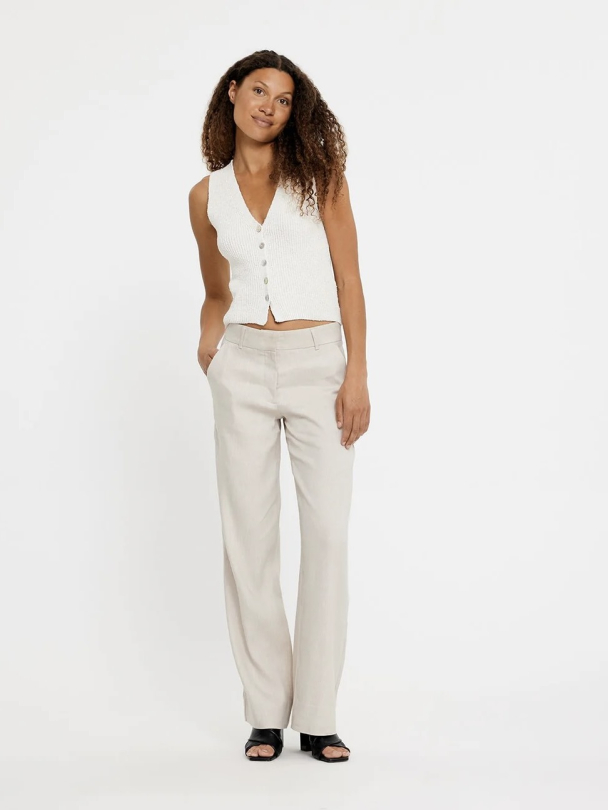 Dena FV - Image 1