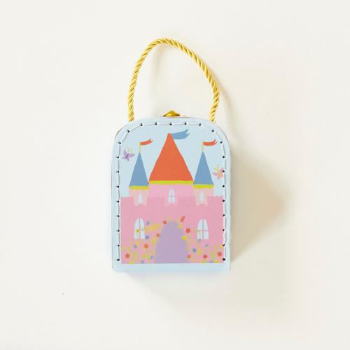Sarah´s Silks | Castle Suitcase