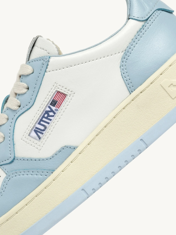 Medalist Low - White/Light Blue - Image 3