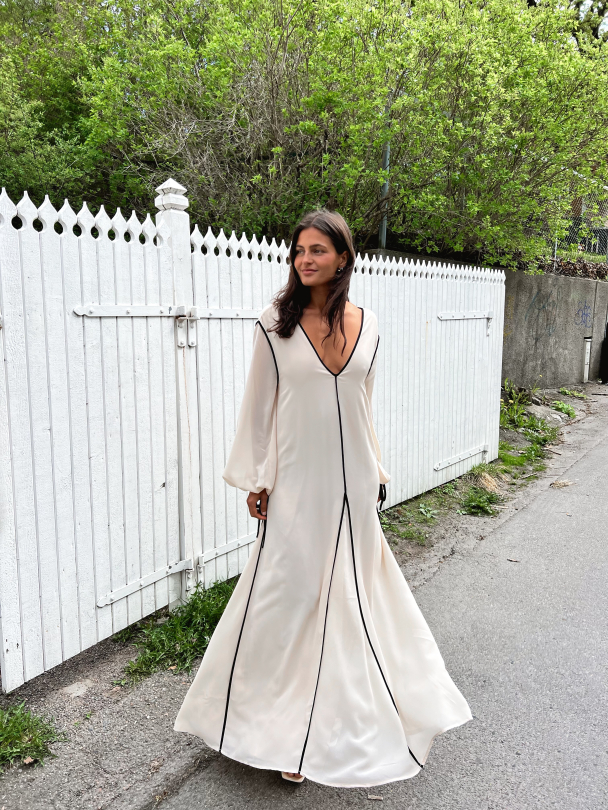 Viburnum Dress - Ivory  - Image 11