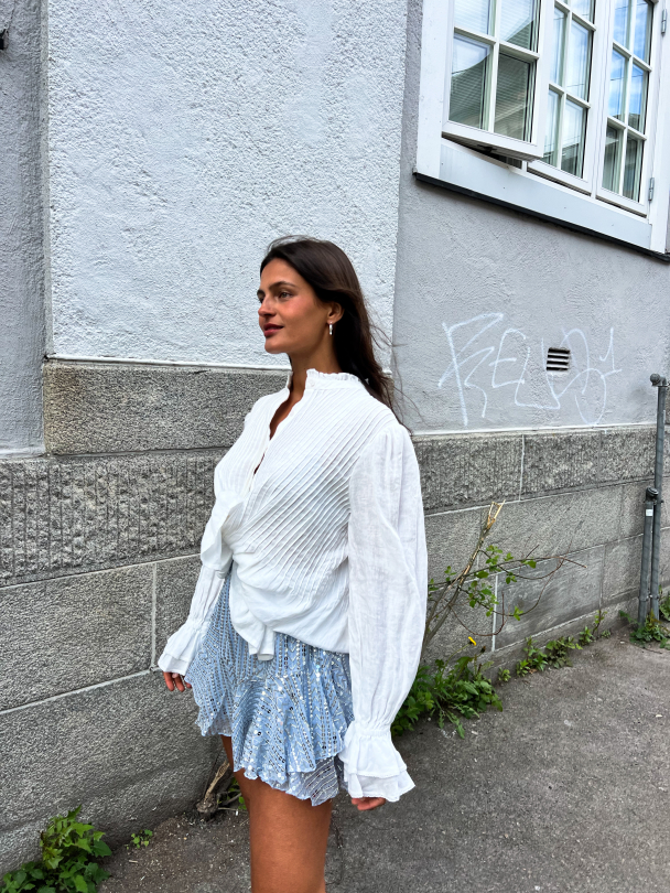 Extraordinary Skirt Shorts fra Confettibird – Icy Blue & Silver - Image 10