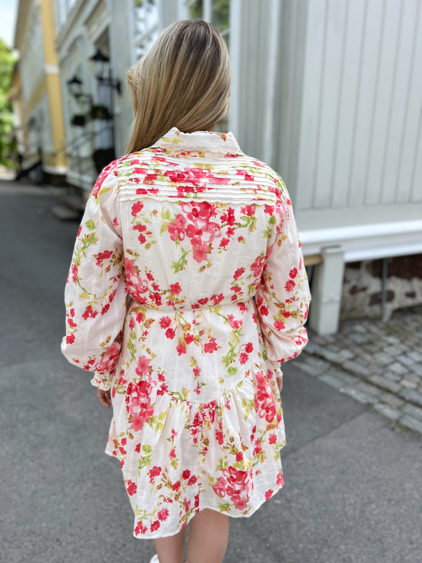 Somelli Shirt Dress - Birch/Red Flowers - Image 4