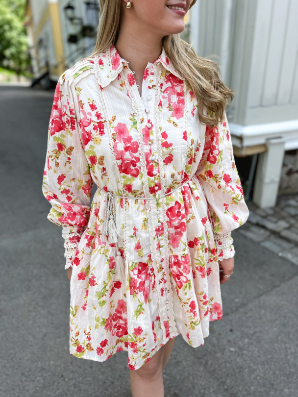 Somelli Shirt Dress - Birch/Red Flowers - Image 1