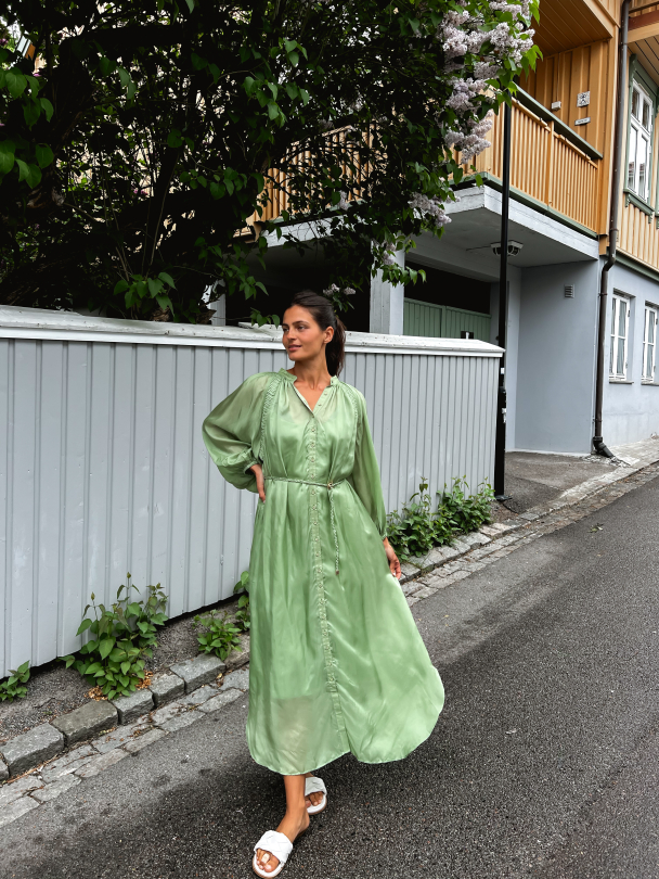 Curpo Shift Dress - Green - Image 4