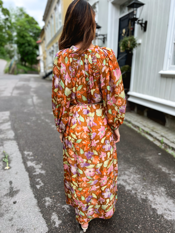 Curpo Shift Dress - Petals - Image 3