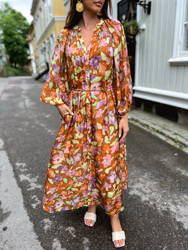 Curpo Shift Dress - Petals - Image 1