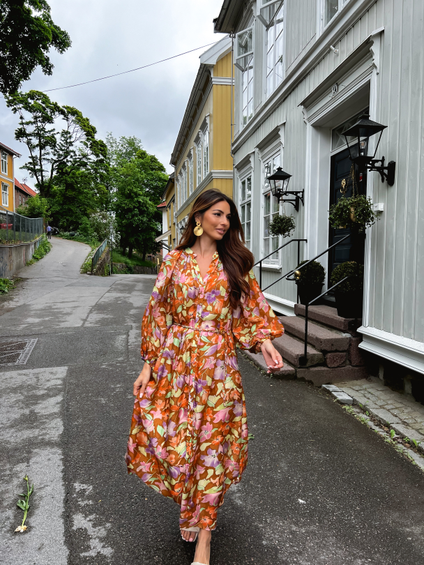 Curpo Shift Dress - Petals - Image 4