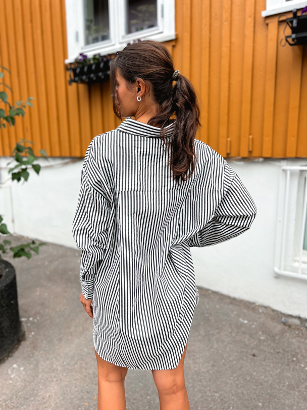 Big Shirt Dress - Black Stripe  - Image 4